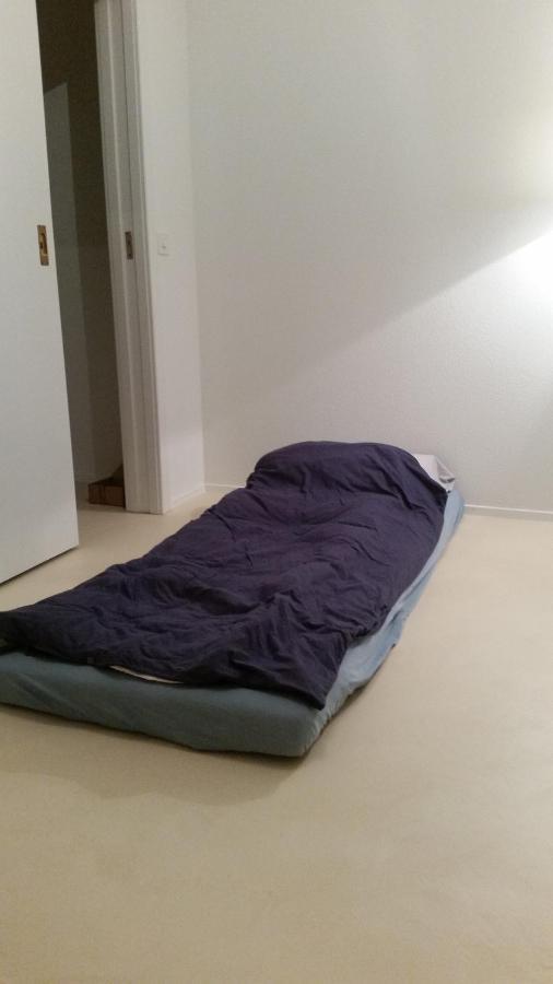 Gaestezimmer In Privater Unterkunft Apartman Zürich Kültér fotó